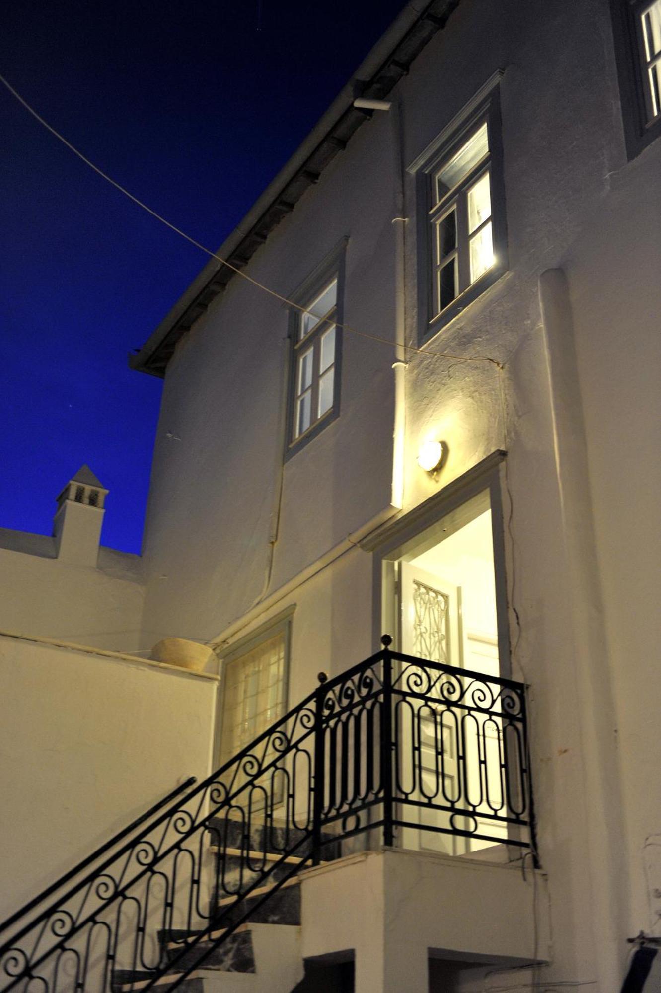 Hydra Icons Hotel Exterior photo